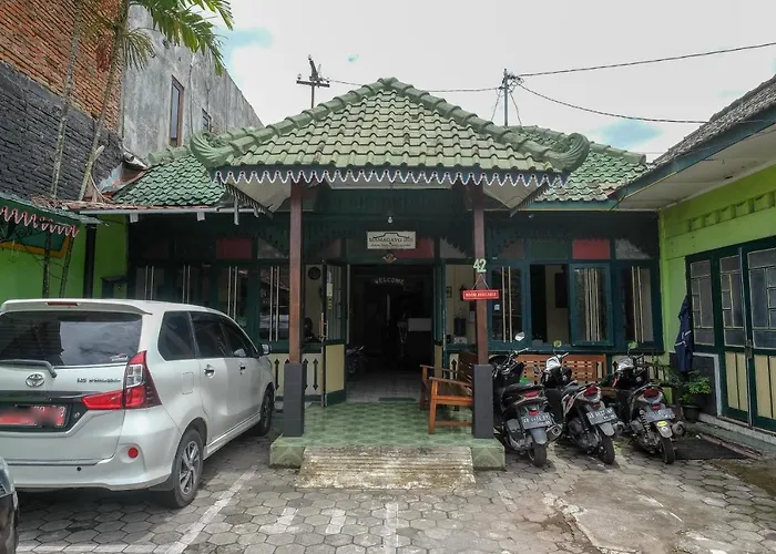 RedDoorz near Plengkung Gading